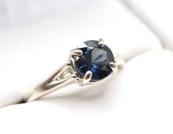 Untreated Green-Blue Sapphire Ring – 1.94 ct, Sterling Silver Setting (Gemological Report)