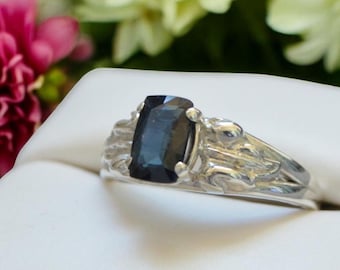 Sapphire Ring - 1.26 Carat- Blue Green Teal in Oval Leaf setting