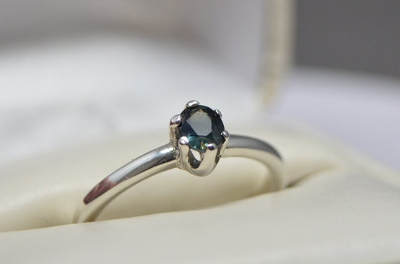 Untreated Montana Sapphire Ring: 0.39 ct Blue Teal, Sterling Silver