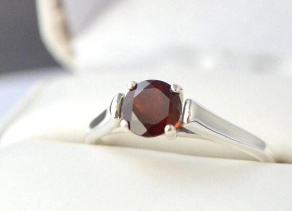 Garnet Ring "Untreated" 1.04 ct. set in Sterling Silver. Ethically Earth Mined