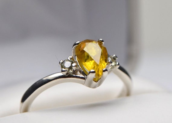 Sapphire Ring with Montana Sapphire accents - 1.19 carat - Real Gem Ethically Earth Mined