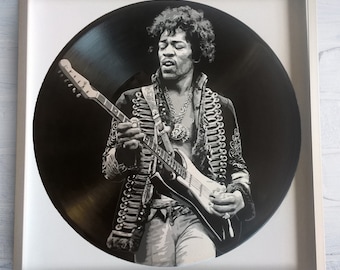 Jimi Hendrix gemalt auf Vinyl-Schallplatte - Gerahmt und fertig zum Aufhängen. Vinyl-Schallplatte Kunst