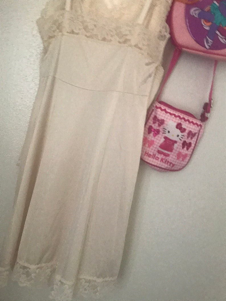 Loraine Vintage Nylon /& Lace Slip