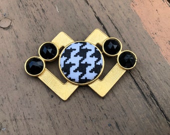 Gold Brooch with Black Gemstones and Houndstooth Pattern - 2.5" x 1.5"