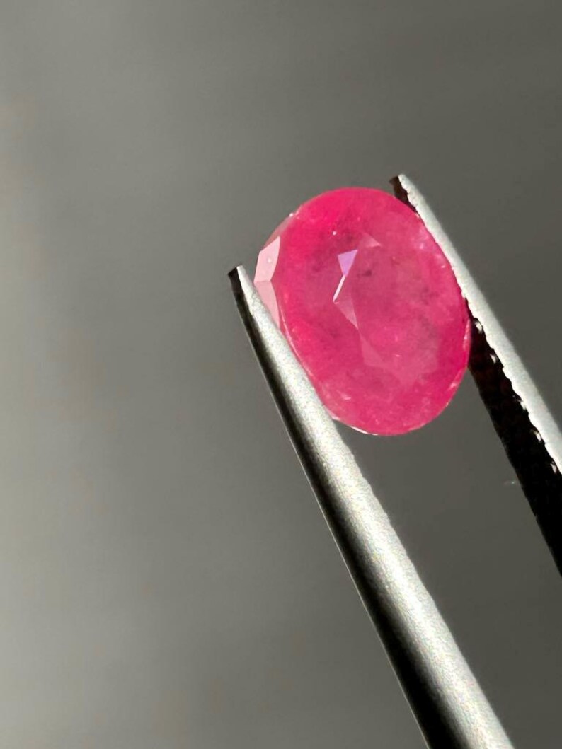 Display Ruby African Ruby - Oval - Heated - 10x8 - 4.84 Carats - NO OTHER TREATMENTS ...