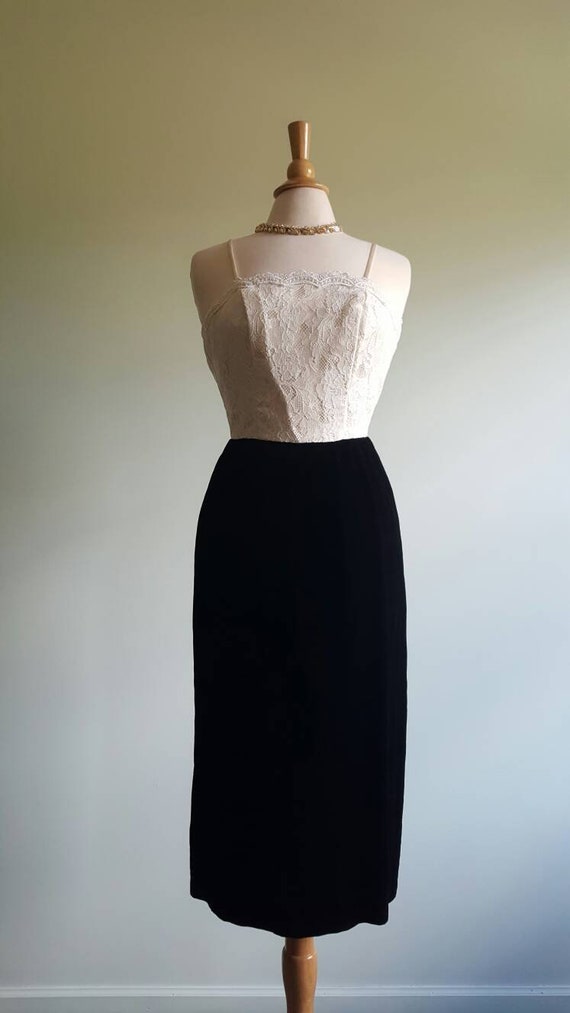 Vintage 50s Black Raw Silk Fit and Flare Scallop Neckline Velvet