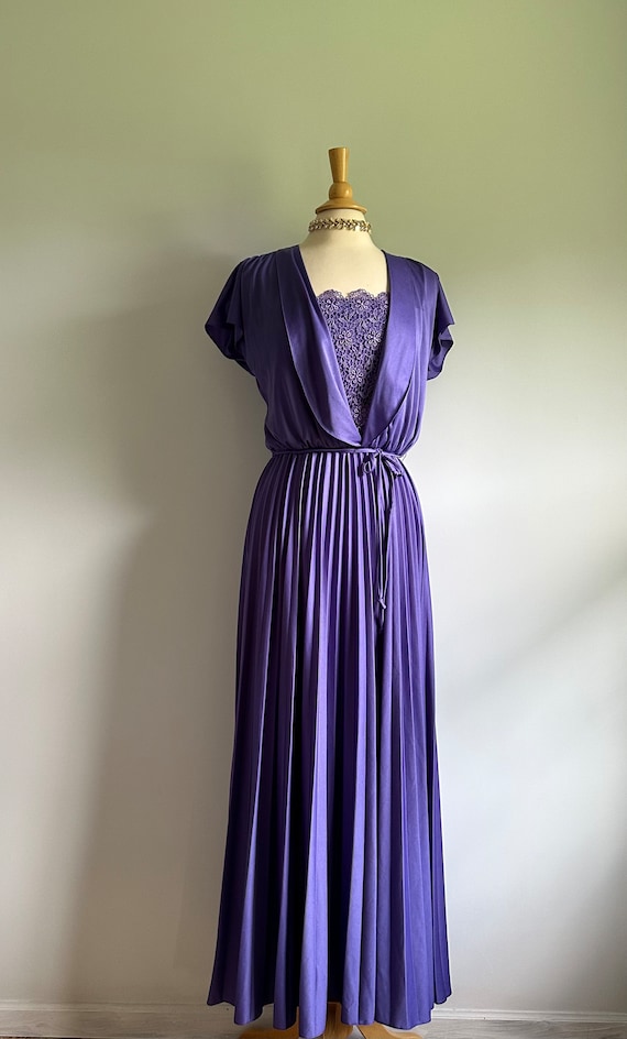 Vintage 1970s Does 1930s Long Purple Lilac Dress, Short Flutter Sleeves, Built in Lace Camisole, Formal, Wedding, Medium