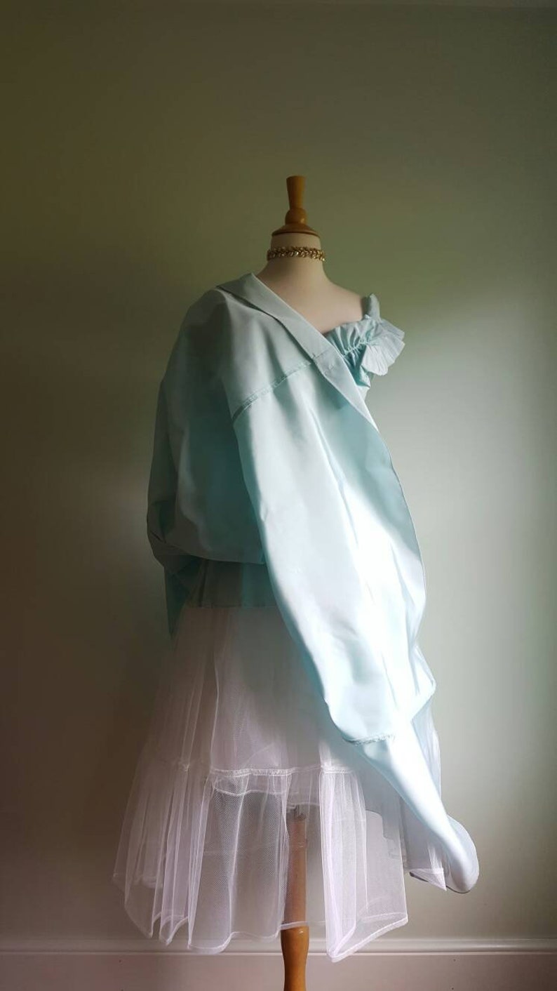 Vintage 1970s 1980s pale baby aqua blue Gunne Sax dress, taffeta pastel formal princess gown, off shoulder ruffle, full skirt image 9