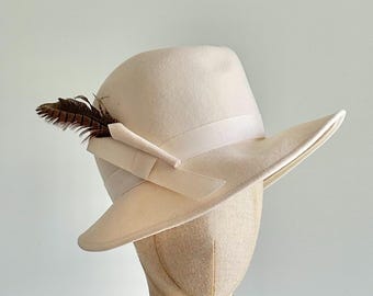Winter White, Wool Felt, Small Picture, Dress Hat, White Ostrich Feathers -  Etsy