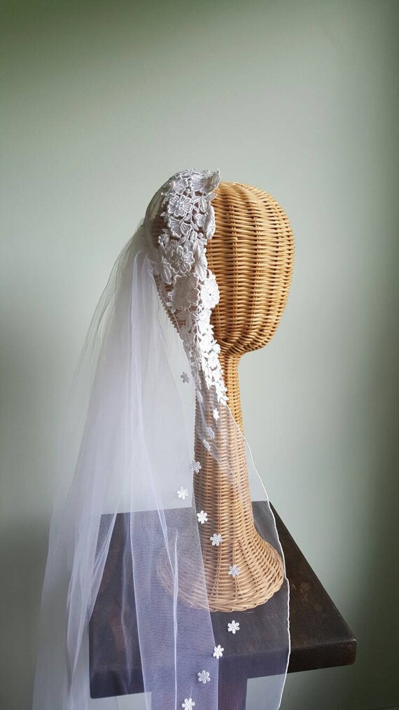 Vintage 1970s 1980s long white tulle net veil, sc… - image 4