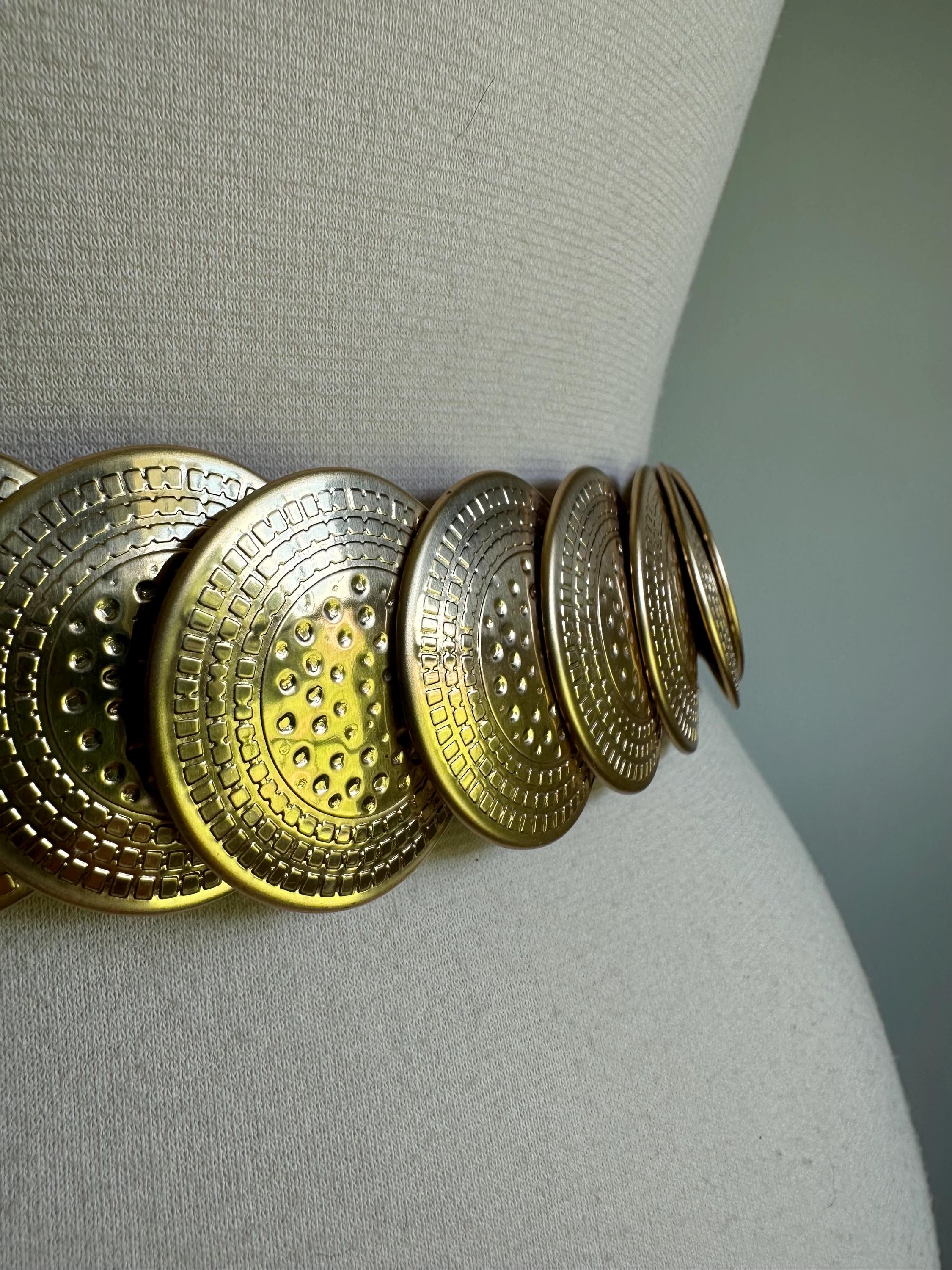 Vintage Shiny Bright Gold Medallion Chain Belt, Elastic 