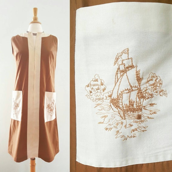 Vintage 1960s 1970s day dress, house dress, smock,