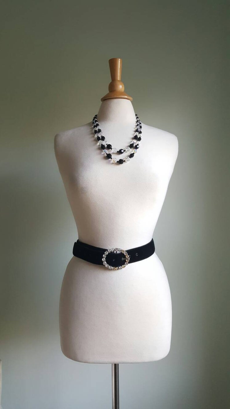 Vintage 1960s does 1920s 1930s jewel buckle black velvet belt, formal, cocktail, special occasion, dress, diamond look image 10