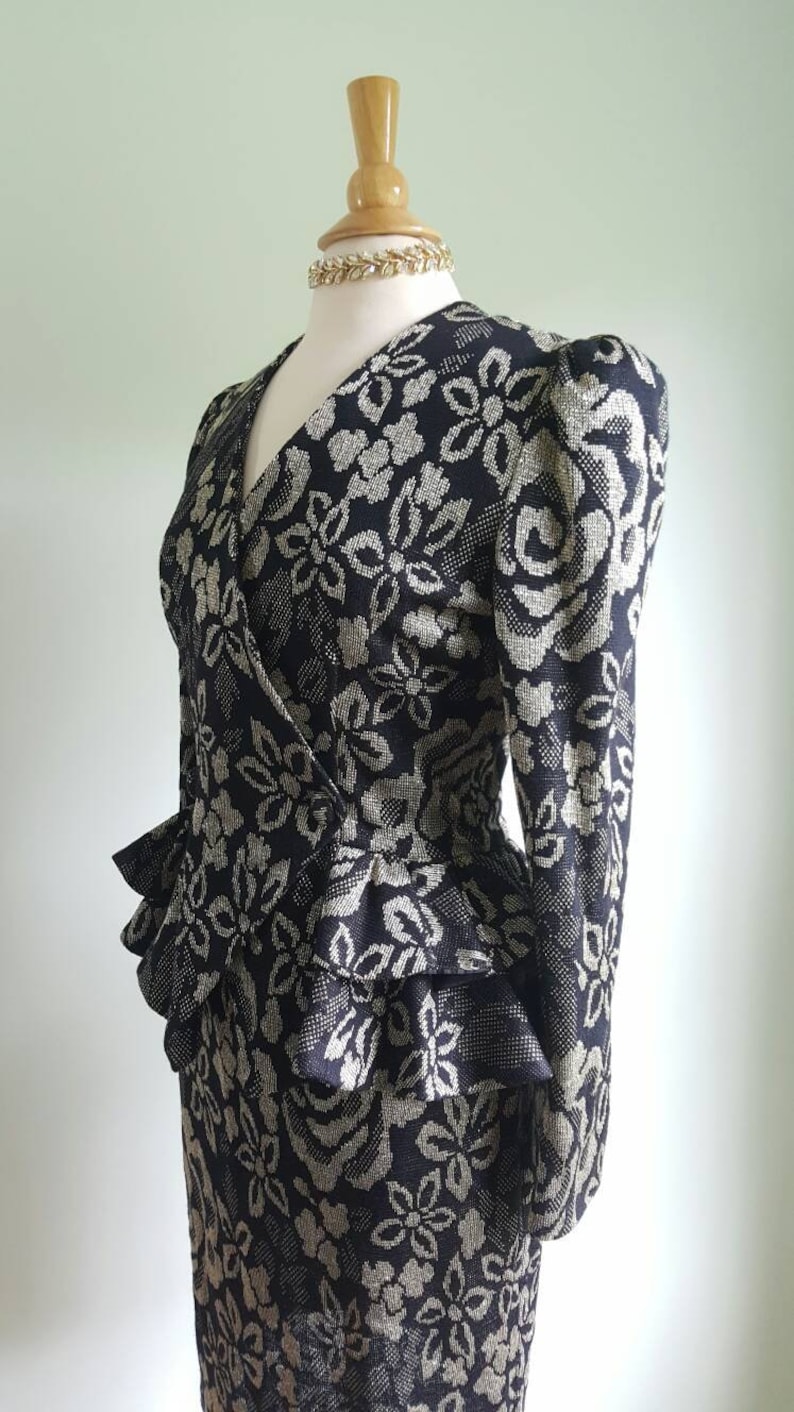 Vintage 1980s does 1940s skirt suit black and metallic gold woven floral puff sleeves blazer peplum jacket and pencil skirt formal dress