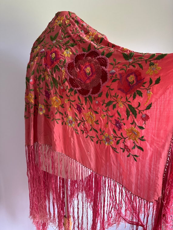 Antique 1920s 1930s silk fringe rose pink floral … - image 2