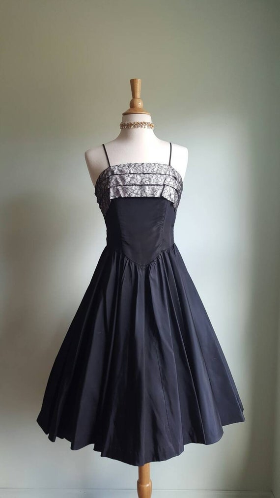 Vintage 1950s black party dress, taffeta formal g… - image 9