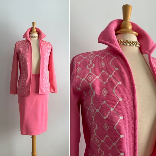 Vintage 1960s bubblegum Barbie pink knit sweater skirt set, argyle print, stretch, blazer jacket cardigan top, office dress, small medium