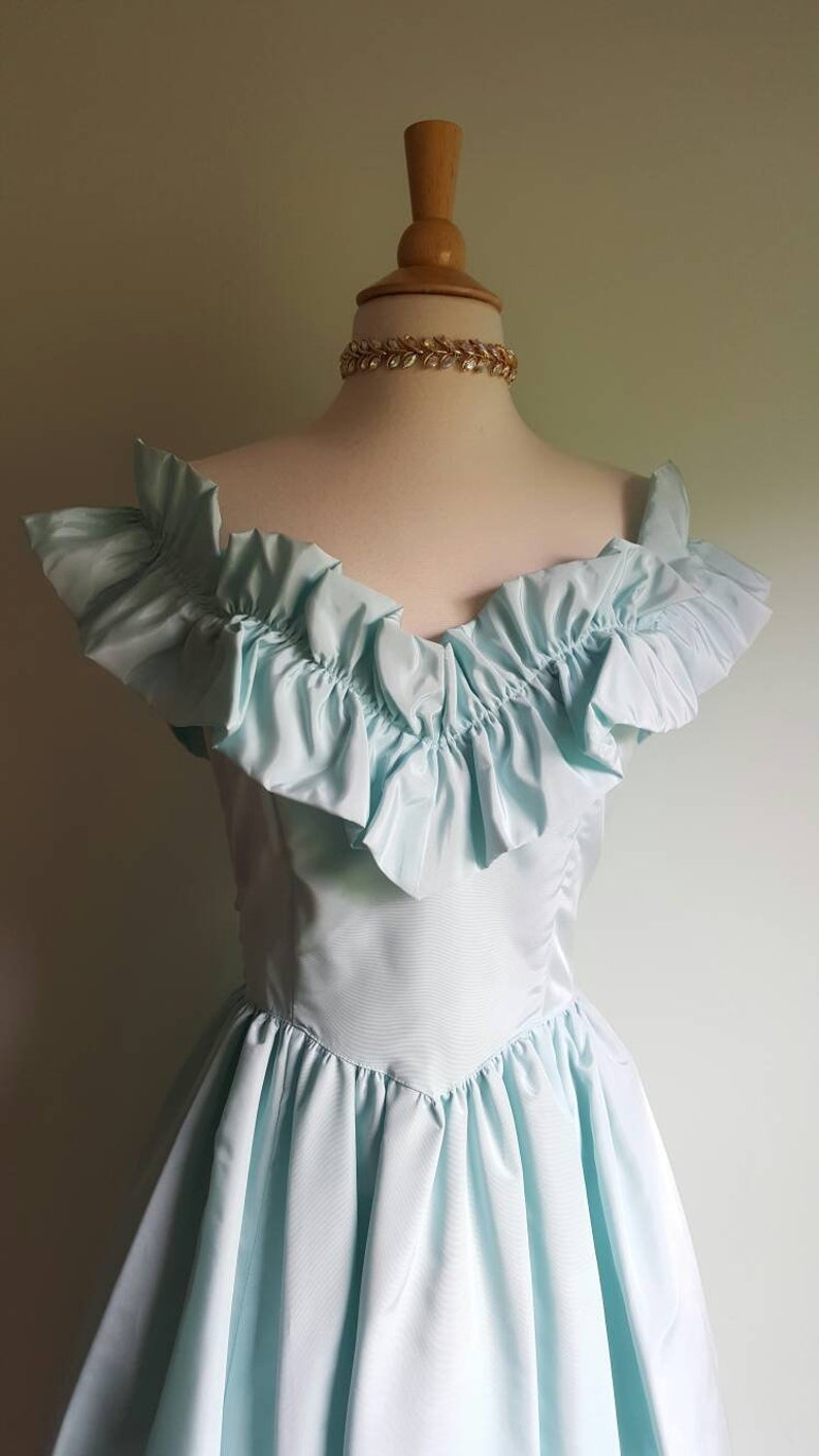 Vintage 1970s 1980s pale baby aqua blue Gunne Sax dress, taffeta pastel formal princess gown, off shoulder ruffle, full skirt image 2