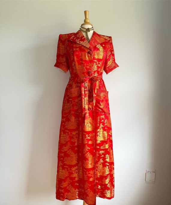 Semi antique vintage 1930s 1940s red and gold sil… - image 2