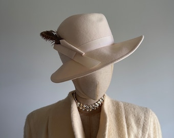 Vintage cream winter white wool felt brim hat with pheasant feather, formal dress or casual