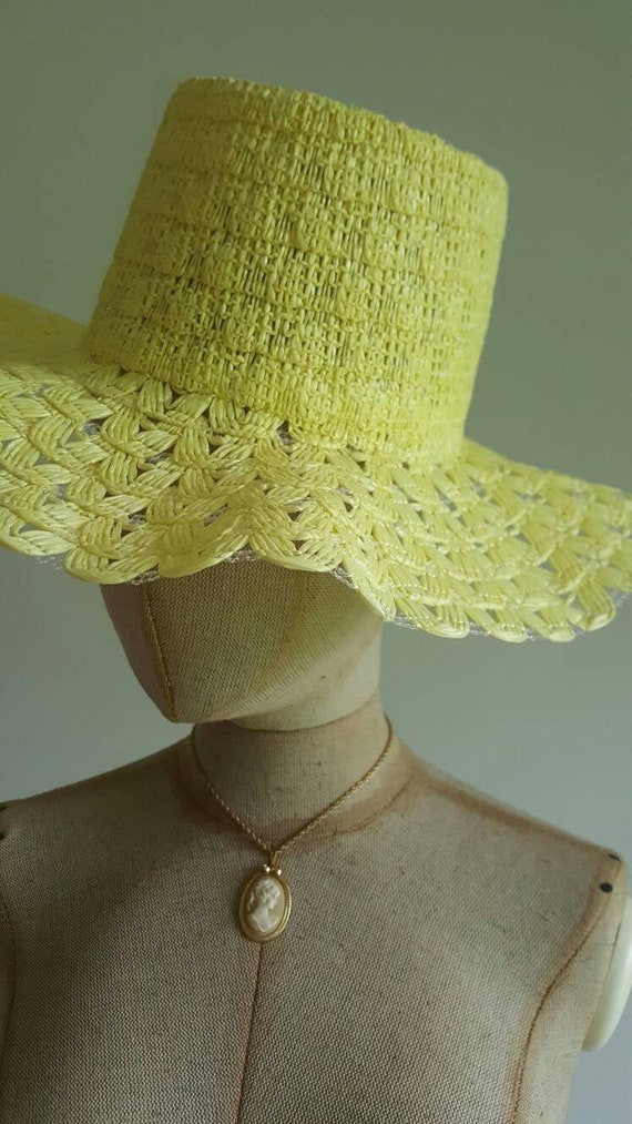 Vintage 1960s yellow floppy brim hat, sun summer … - image 2