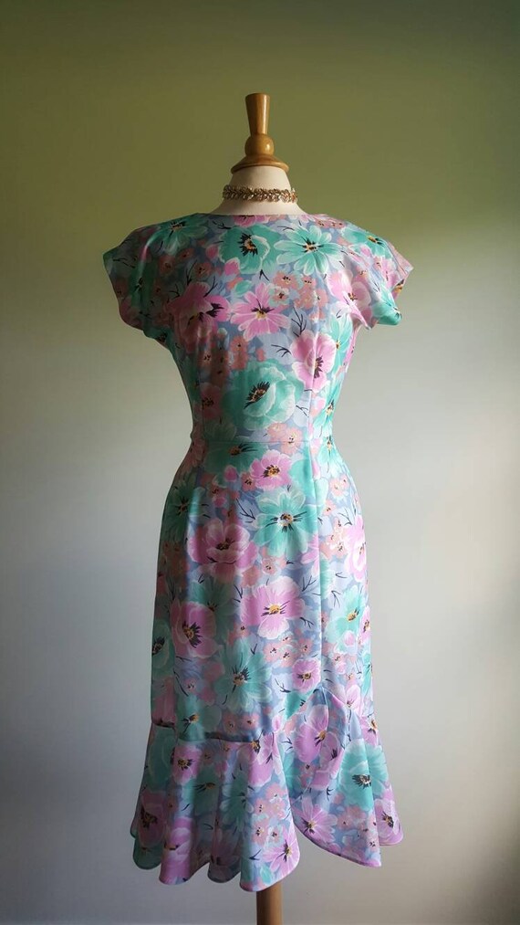 Vintage 1980s does 1940s floral dress, 80s 40s bi… - image 9