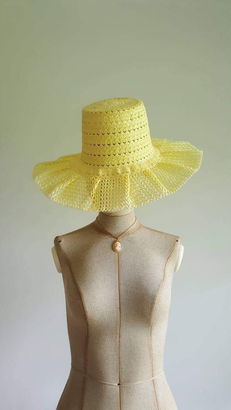 Vintage 1960s Yellow Floppy Wide Brim Hat, Sun Summer Woven Straw
