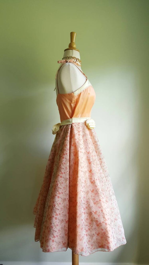 Vintage 1970s does 1950s peach and cream taffeta … - image 8
