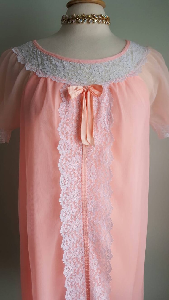 Vintage 1950s 1960s pink blush babydoll nightgown… - image 3