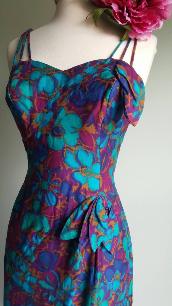 Vintage 1950s Hawaiian dress, tropical floral pri… - image 3