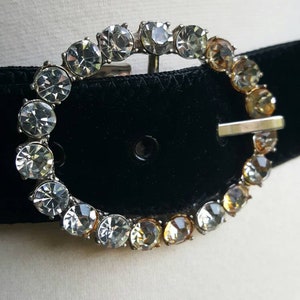 Vintage 1960s does 1920s 1930s jewel buckle black velvet belt, formal, cocktail, special occasion, dress, diamond look image 5