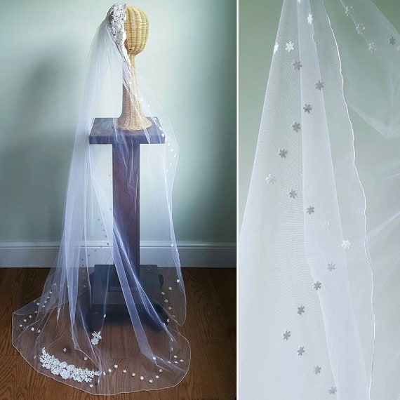 Vintage 1970s 1980s long white tulle net veil, sc… - image 1