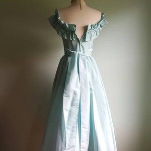 Vintage 1970s 1980s pale baby aqua blue Gunne Sax dress, taffeta pastel formal princess gown, off shoulder ruffle, full skirt image 6