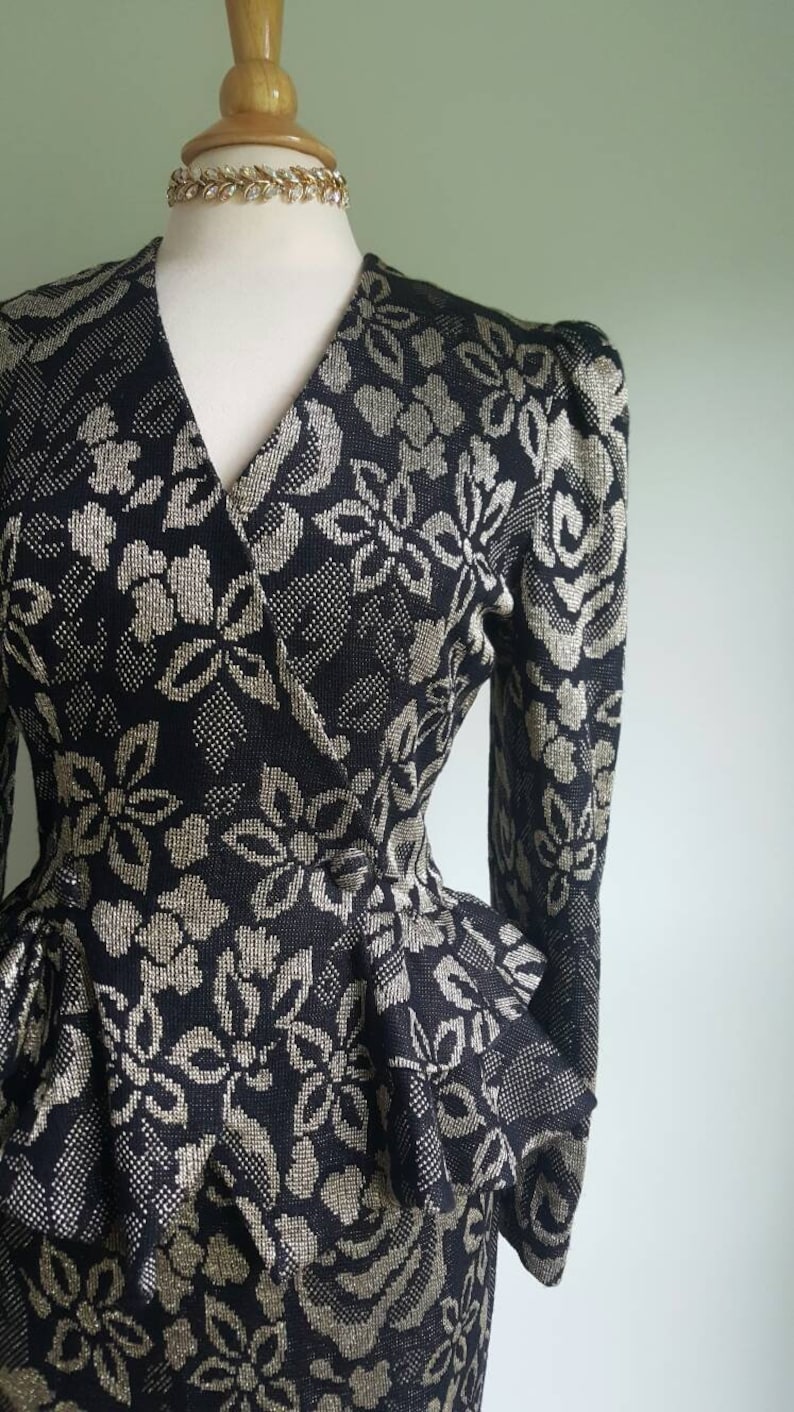 Vintage 1980s does 1940s skirt suit black and metallic gold woven floral puff sleeves blazer peplum jacket and pencil skirt formal dress