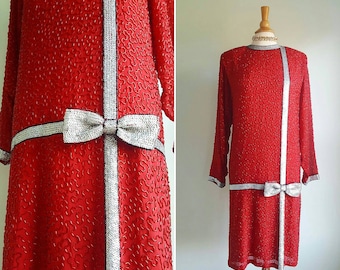 Designer vintage Naeem Khan Riazee Saks Fifth Ave robe perlée en soie rouge, nœud à paillettes argentées, robe de soirée, formel, occasion spéciale, moyen