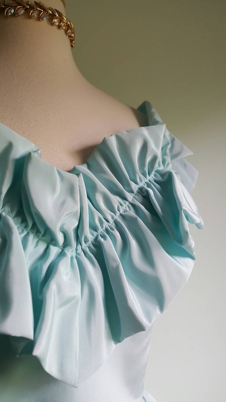 Vintage 1970s 1980s pale baby aqua blue Gunne Sax dress, taffeta pastel formal princess gown, off shoulder ruffle, full skirt image 4