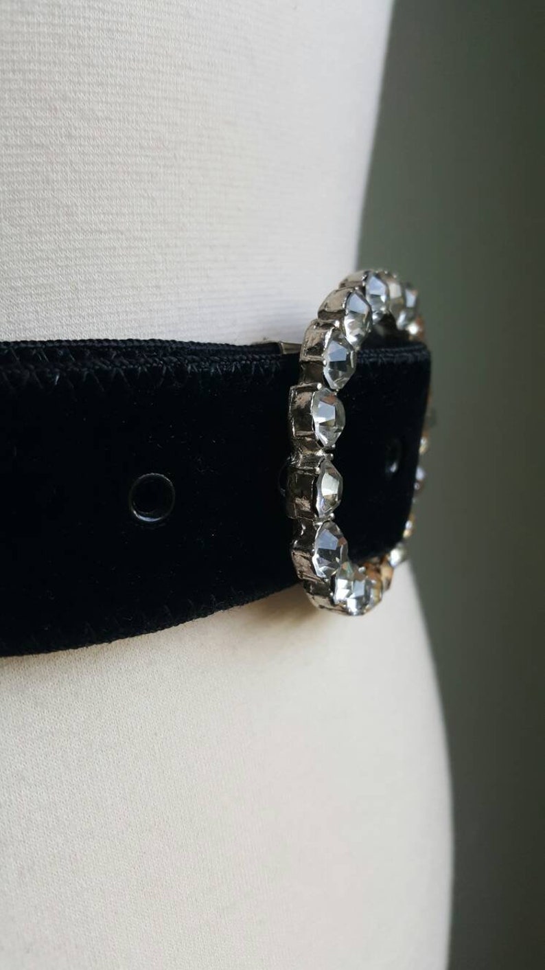 Vintage 1960s does 1920s 1930s jewel buckle black velvet belt, formal, cocktail, special occasion, dress, diamond look image 7