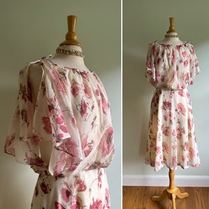 Beautiful vintage 1970s does 1930s floral dress, rose pink flowers on cream background, floaty flyaway sleeves, fit and flare