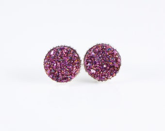 Clous druzy magenta, clous druzy arc-en-ciel, boucles d'oreilles magenta, clous imitation druzy, clous magenta, boucles d'oreilles de demoiselle d'honneur, cadeau de demoiselle d'honneur