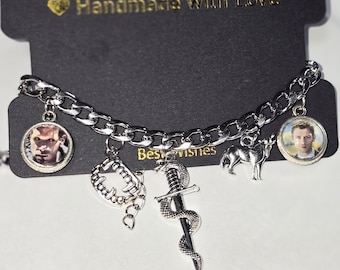 Bracciale con ciondoli di Klaus Mikaelson