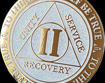 2-letni medalion AA Reflex White Glitter Color Gold Plated Sobriety Chip