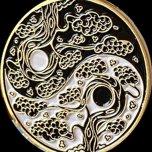 Sakura Tree Cherry Blossom Ying Yang Black and White Serenity Prayer Medallion