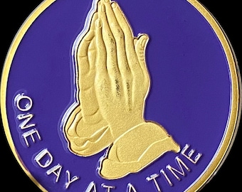 Praying Hands One Day At A Time Purple Gold Tone Serenity Prayer Medallion Coin