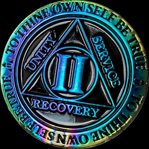 1 2 3 4 5 6 7 8 9 o 10 años AA Medallion Reflex Rainbow Plated Black Color Sobriety Chip