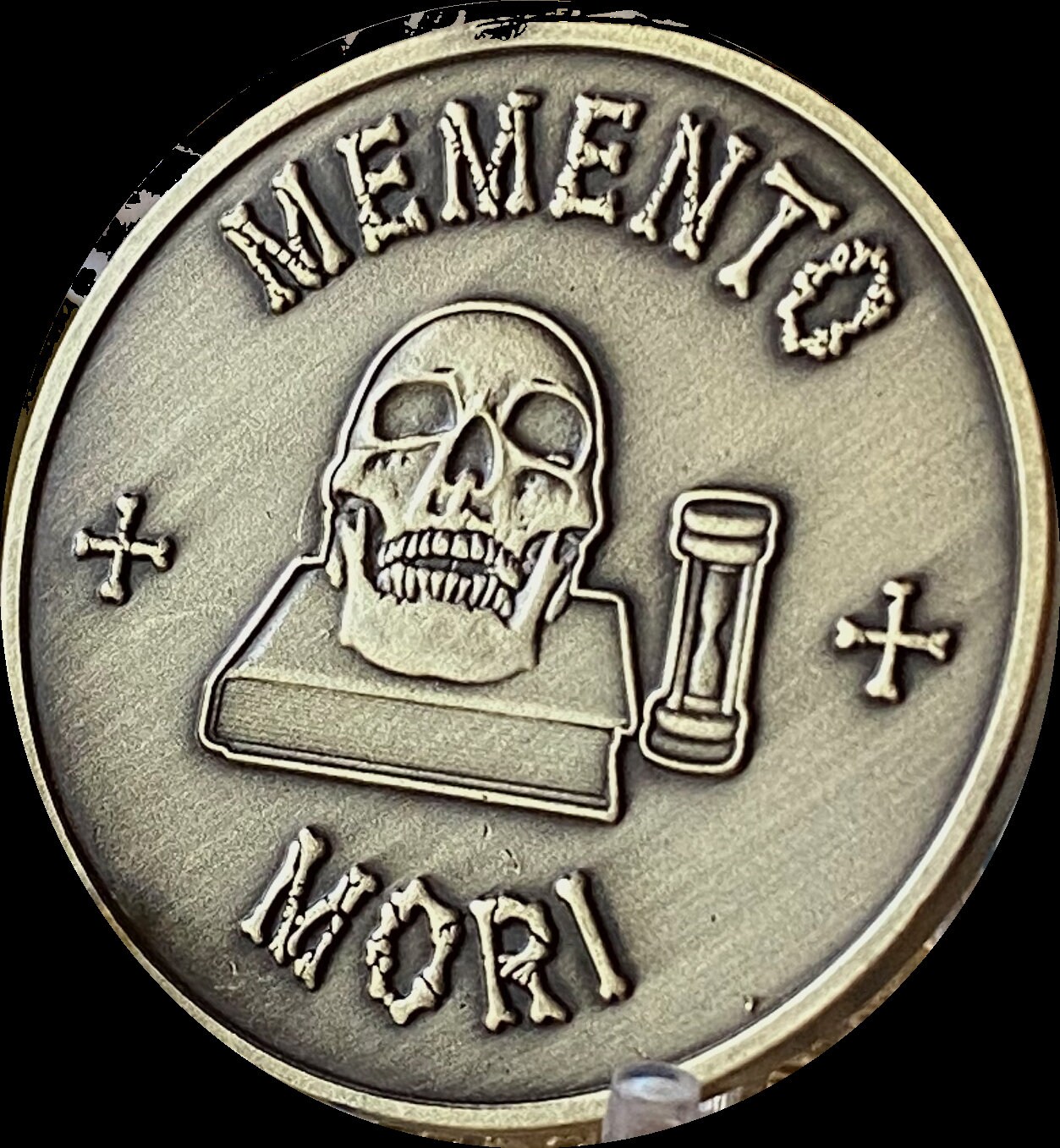 Memento Mori Medallion Skull Hourglass Remember You Must Die