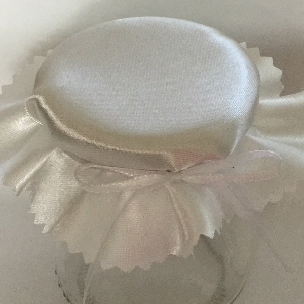 Jam jar couvercle tops mariage favori IVORY SATIN x 50 tissu 3 tailles disponibles ruban bandes étiquettes.