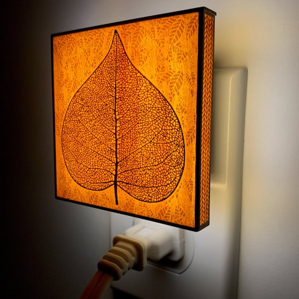 Heart Leaf Night Light
