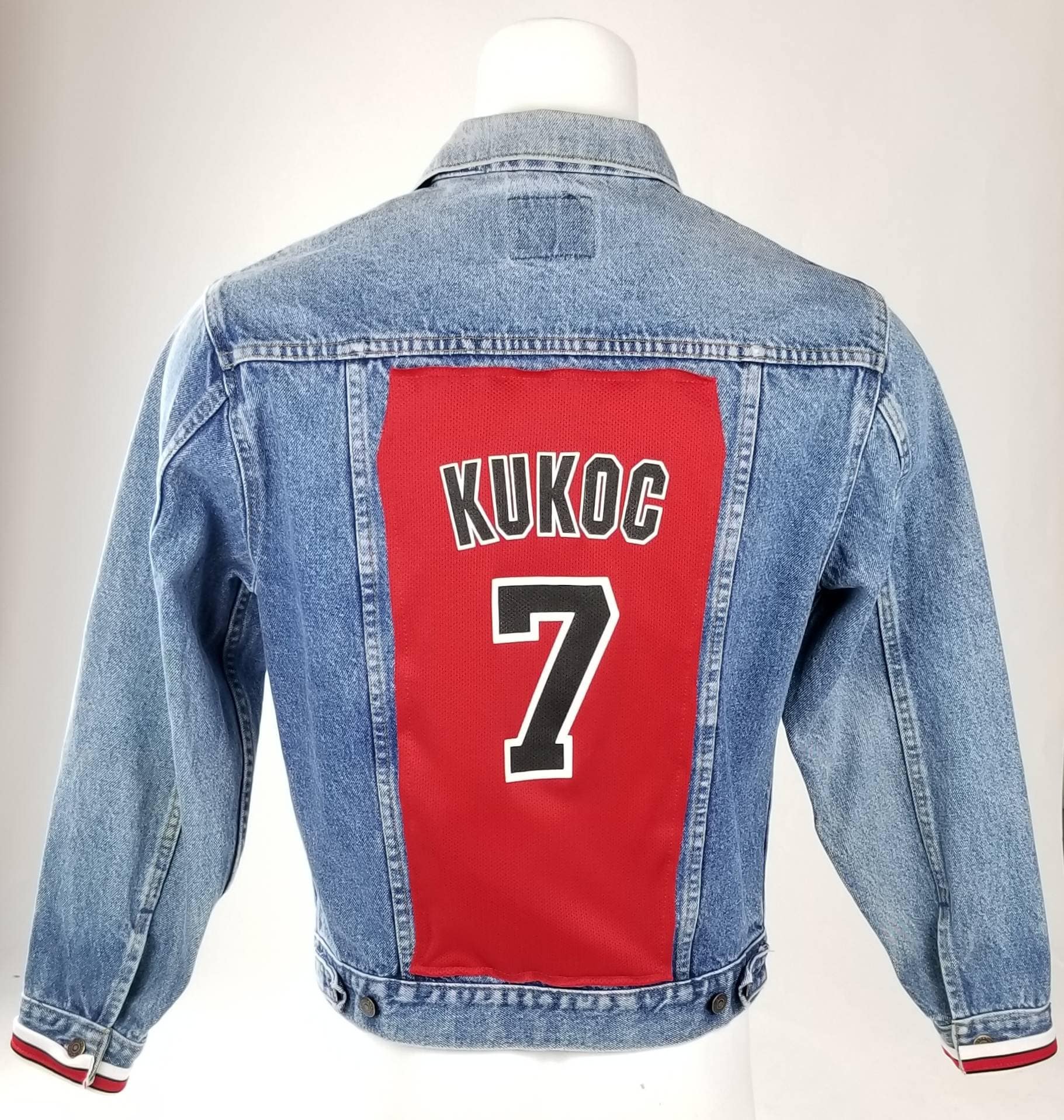 Chicago Bulls Button Up Denim Jean Trucker Jacket w/ Hoodie Size