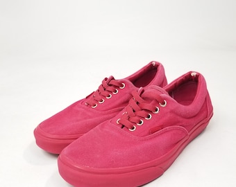 Vans Off The Wall Low Triple Red Skateboarding Shoes Men's Size 9 or Women's Size: 10.5