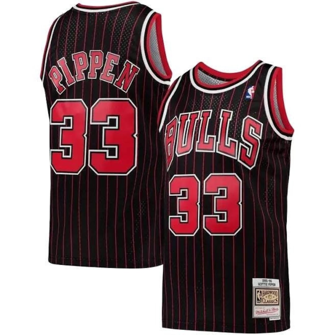  Mitchell & Ness Chicago Bulls Scottie Pippen '95-'96 Swingman  Jersey (Black/Red, L) : Sports & Outdoors